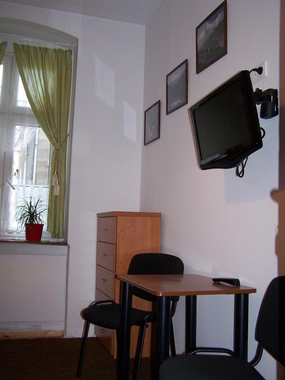 Film Hostel Poznań Dış mekan fotoğraf