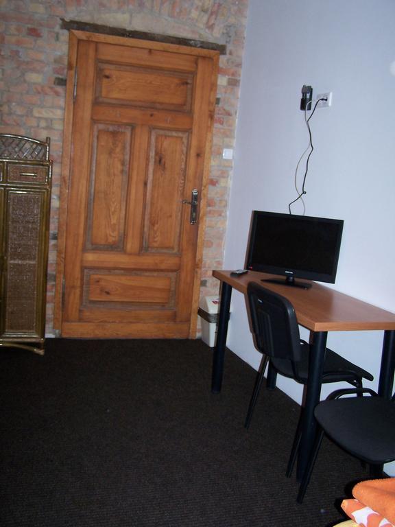 Film Hostel Poznań Dış mekan fotoğraf