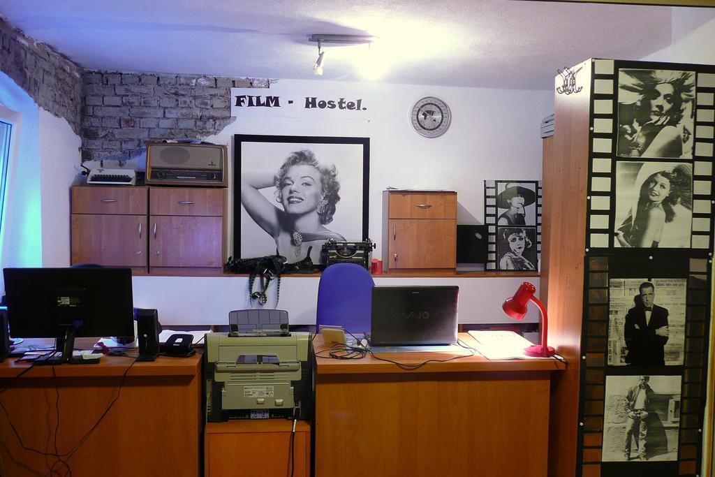 Film Hostel Poznań Dış mekan fotoğraf